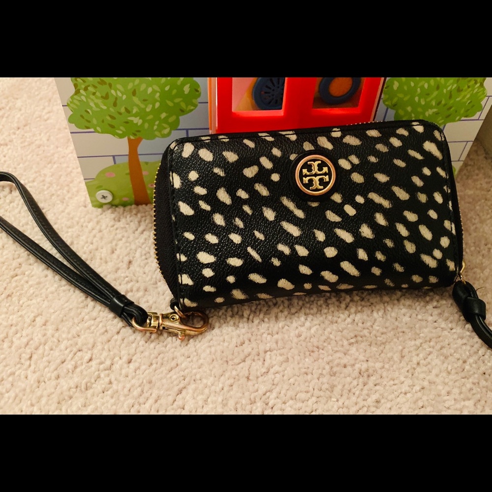 Tory Burch Wristlet Black